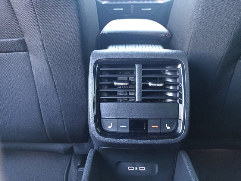 Fahrzeugabbildung SKODA Octavia Combi RS 2.0 TSI DSG 19-LM+AHK+NAVI+MATR