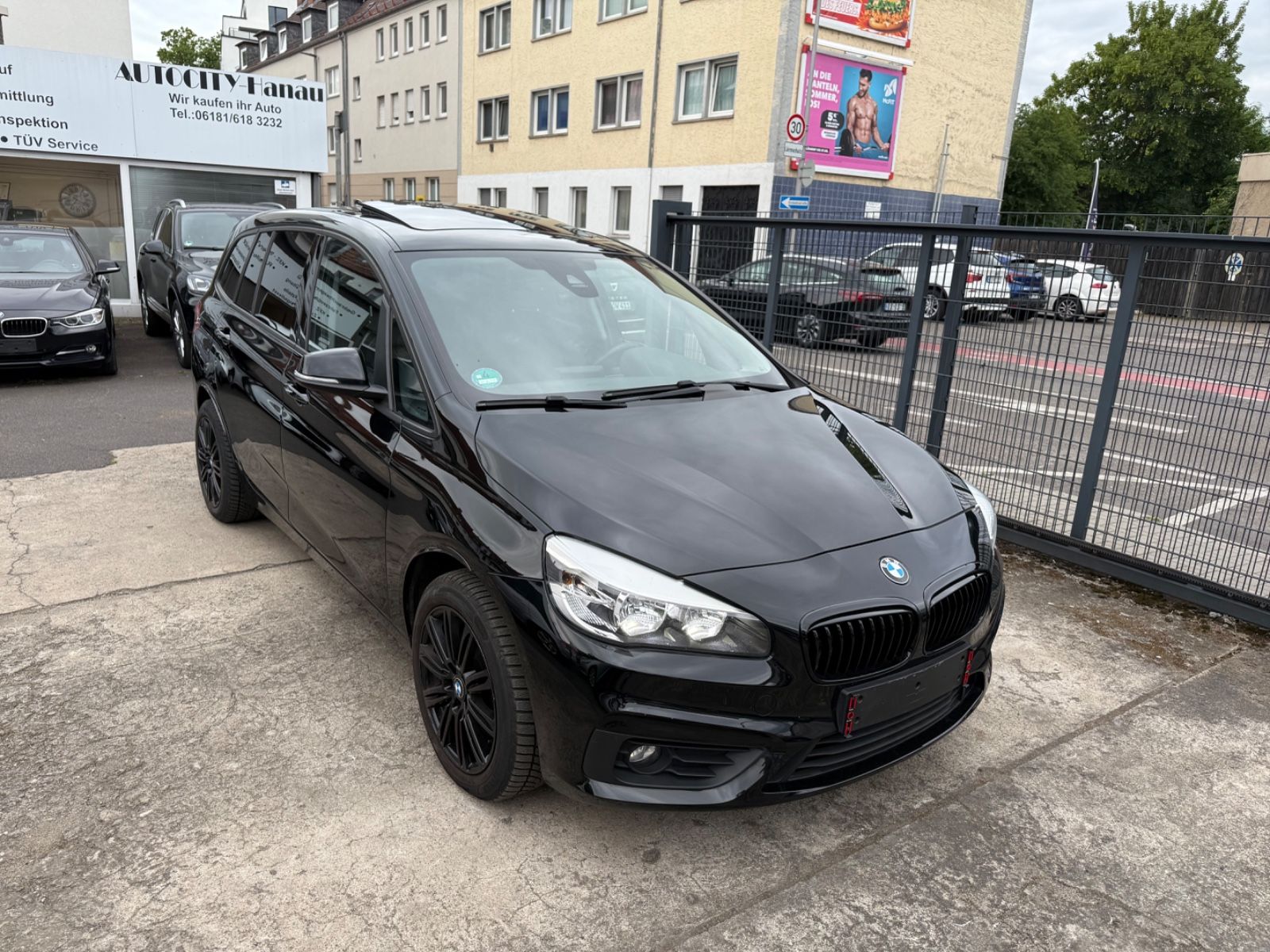 BMW 220 Gran Tourer 220 d Advantage 7Sitz*Navi*AHK