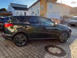 Toyota RAV 4 2,0-l-D-4D Executive 4x2 Executive - Toyota RAV 4 mit Diesel-Antrieb: 2.2