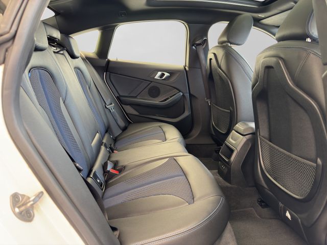 Fahrzeugabbildung BMW 218d Gran Coupé M Sport+Sport-Fahrw.+Pano+Kamera