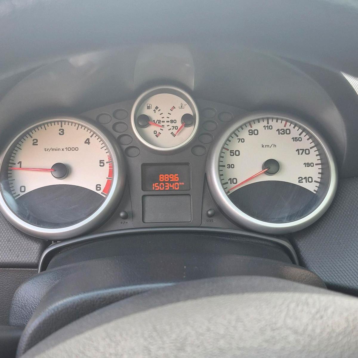 Peugeot 207 2008 — photo 10