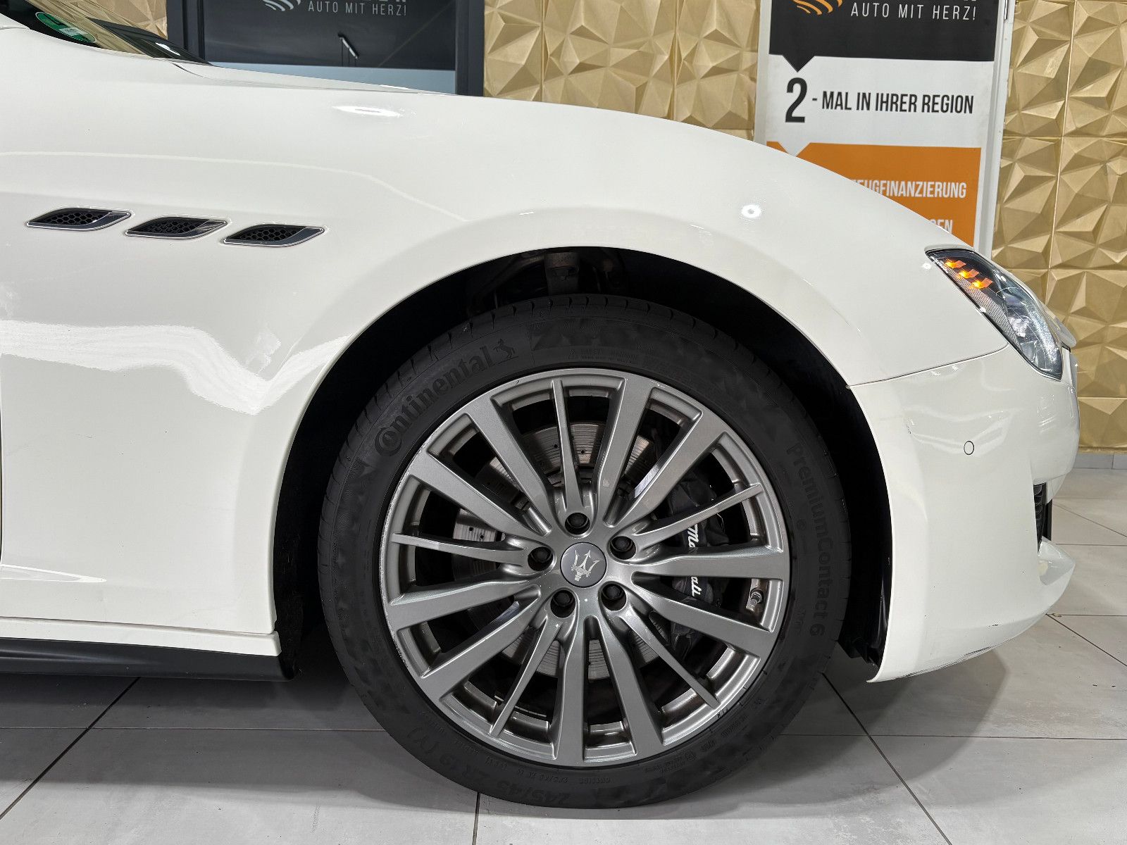 Fahrzeugabbildung Maserati Ghibli Diesel/FACELIFT/KAMERA/NEUES-MODELL