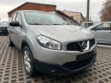 Nissan Qashqai 2.0 +2 4X4*7-Sitzer*AHK*Tüv 8/26* - Nissan: Sitzer 8