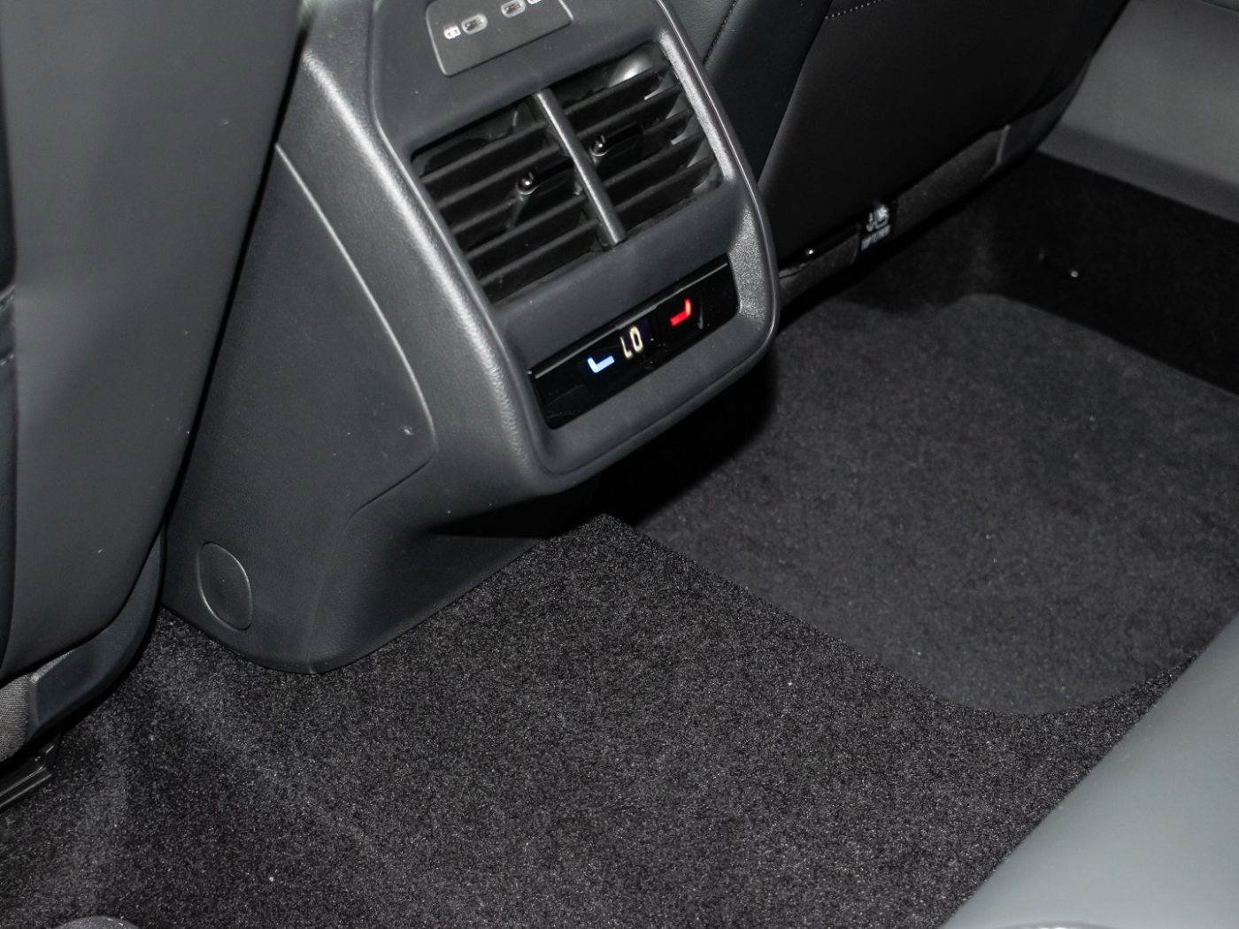 Volkswagen Passat - Bild 18