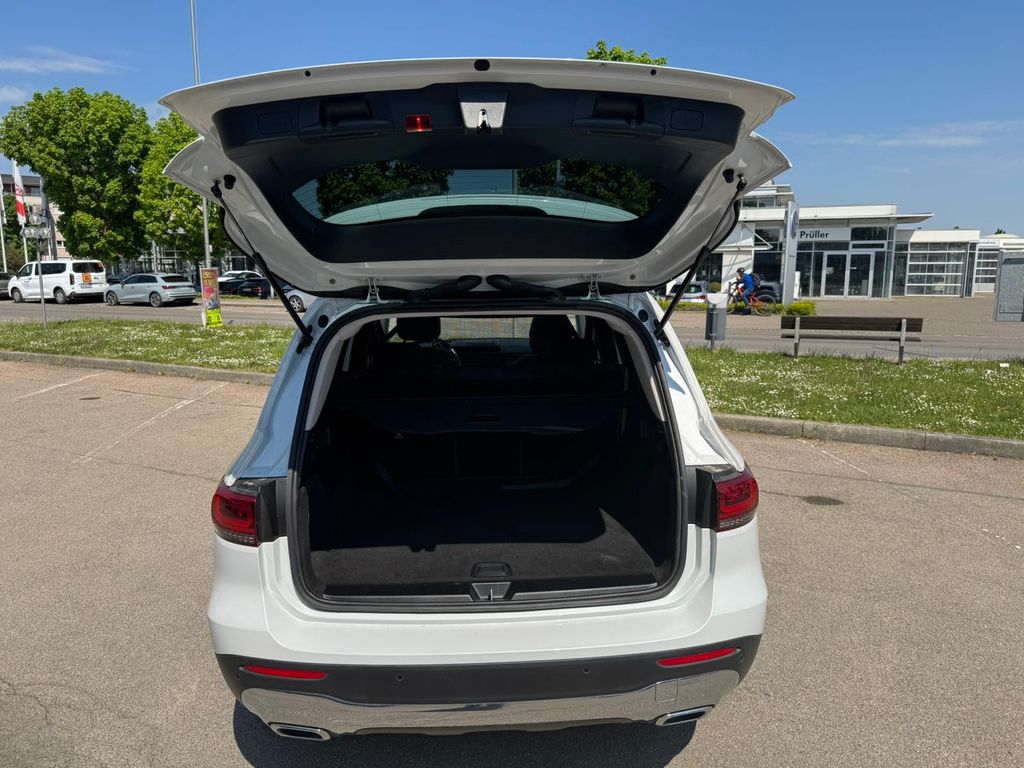 MERCEDES-BENZ GLB 200 4