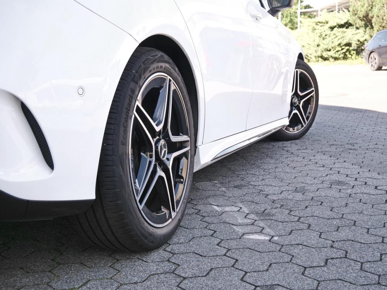 Mercedes-Benz A 200 d AMG Night Edition2020 MBUXNavi Kamera foto 5