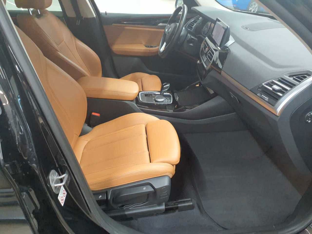 BMW X3 xDrive20d Aut. Navi Leder AHK SHZ foto 12