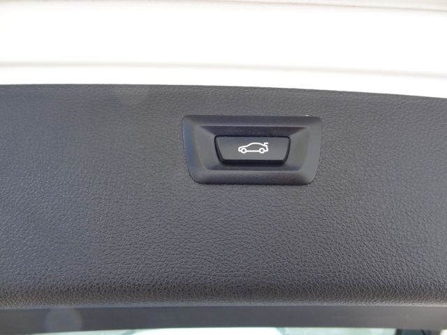 Fahrzeugabbildung BMW 320i xDrive M Sport Shadow/184PS/Navi/Leder/AHK/