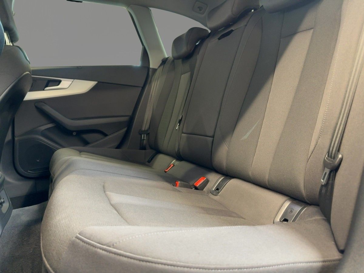 Audi A4 - Bild 10