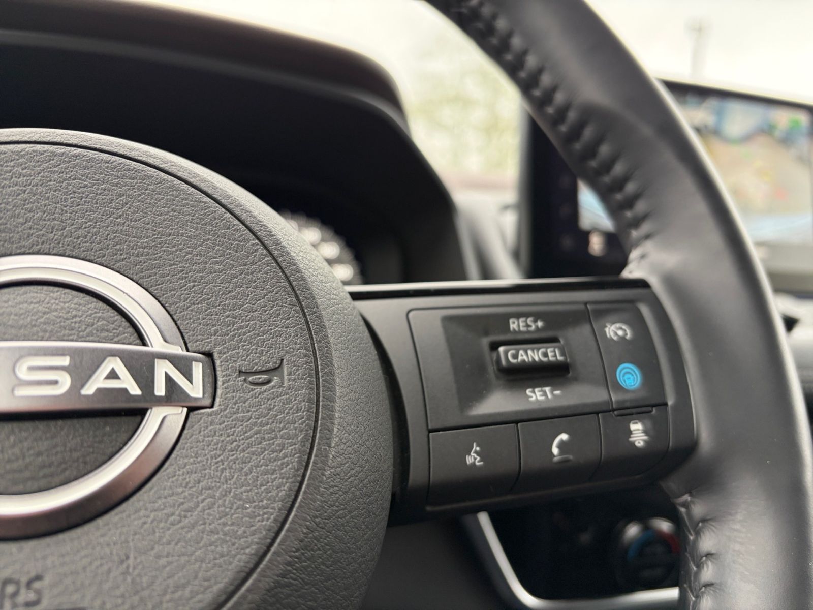 Fahrzeugabbildung Nissan X-Trail 1.5 VC-T e-Power N-Connecta*AHK*NAVI*360
