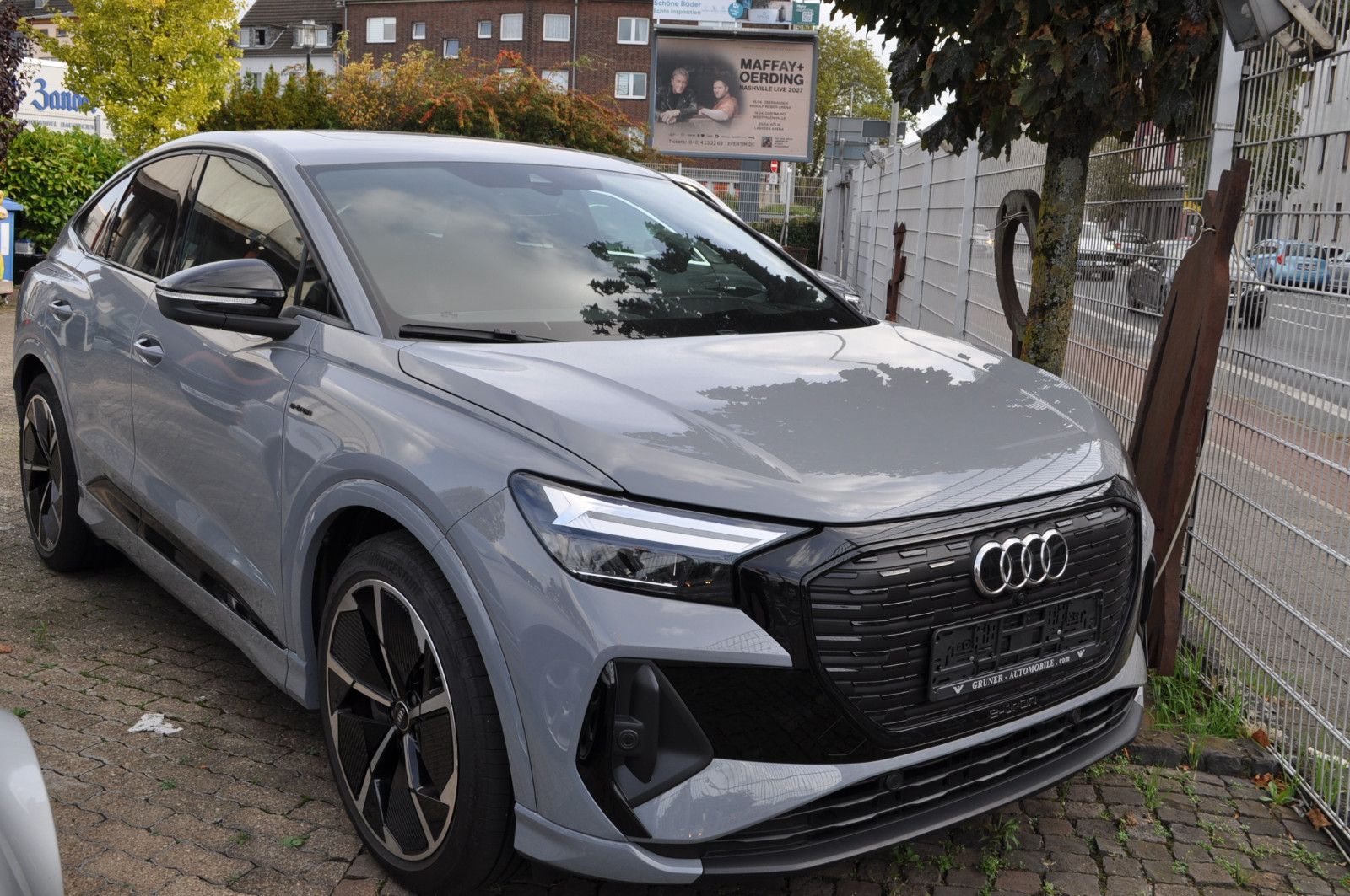 Fahrzeugabbildung Audi Q4 e-tron Sportback 50 e-tron quattro