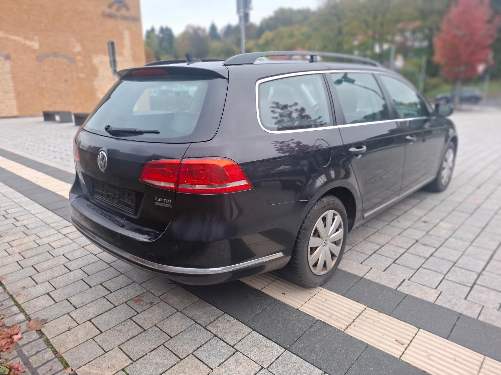 Volkswagen Passat 2011 — photo 9