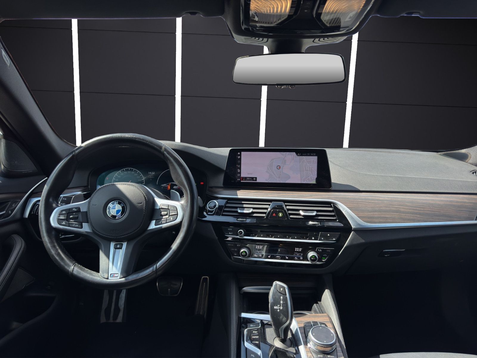Fahrzeugabbildung BMW 540 d Touring xDrive MSport/2.Hand/Pano/H&K/