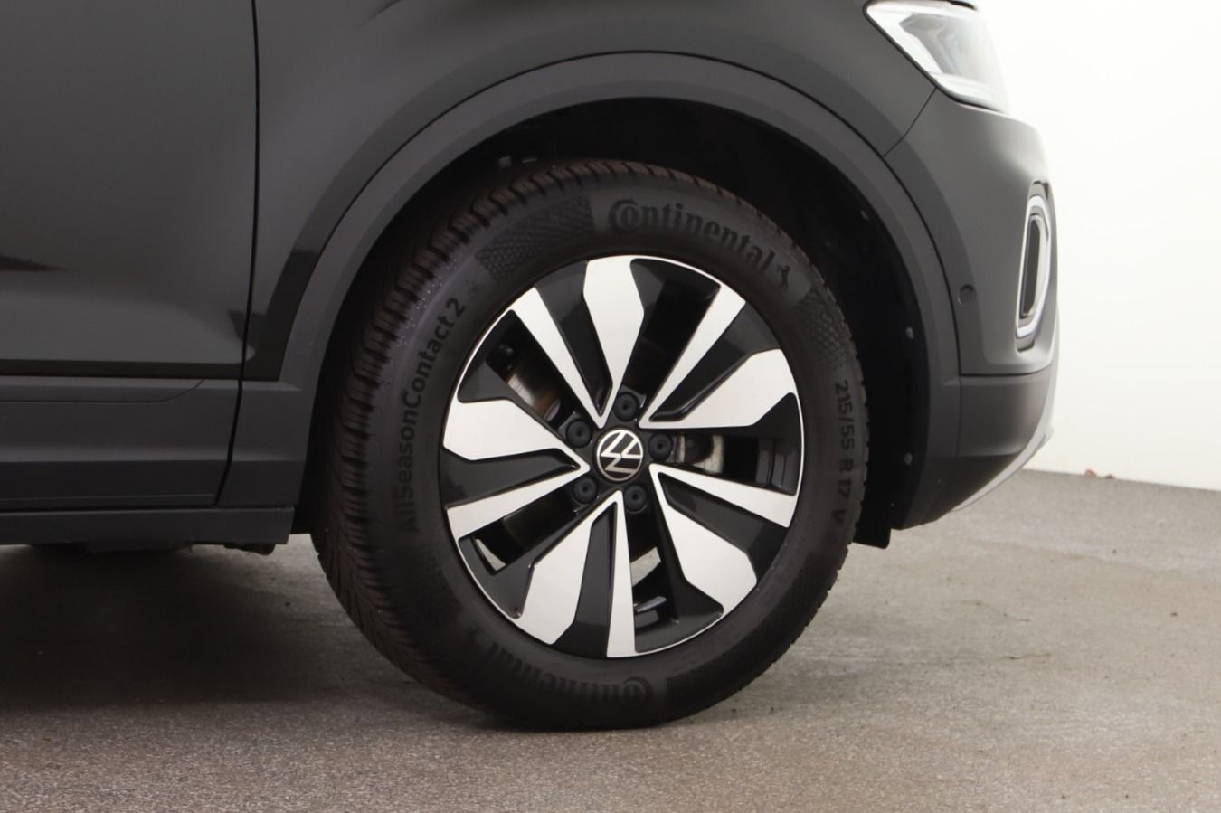 Volkswagen T-Roc - Bild 2