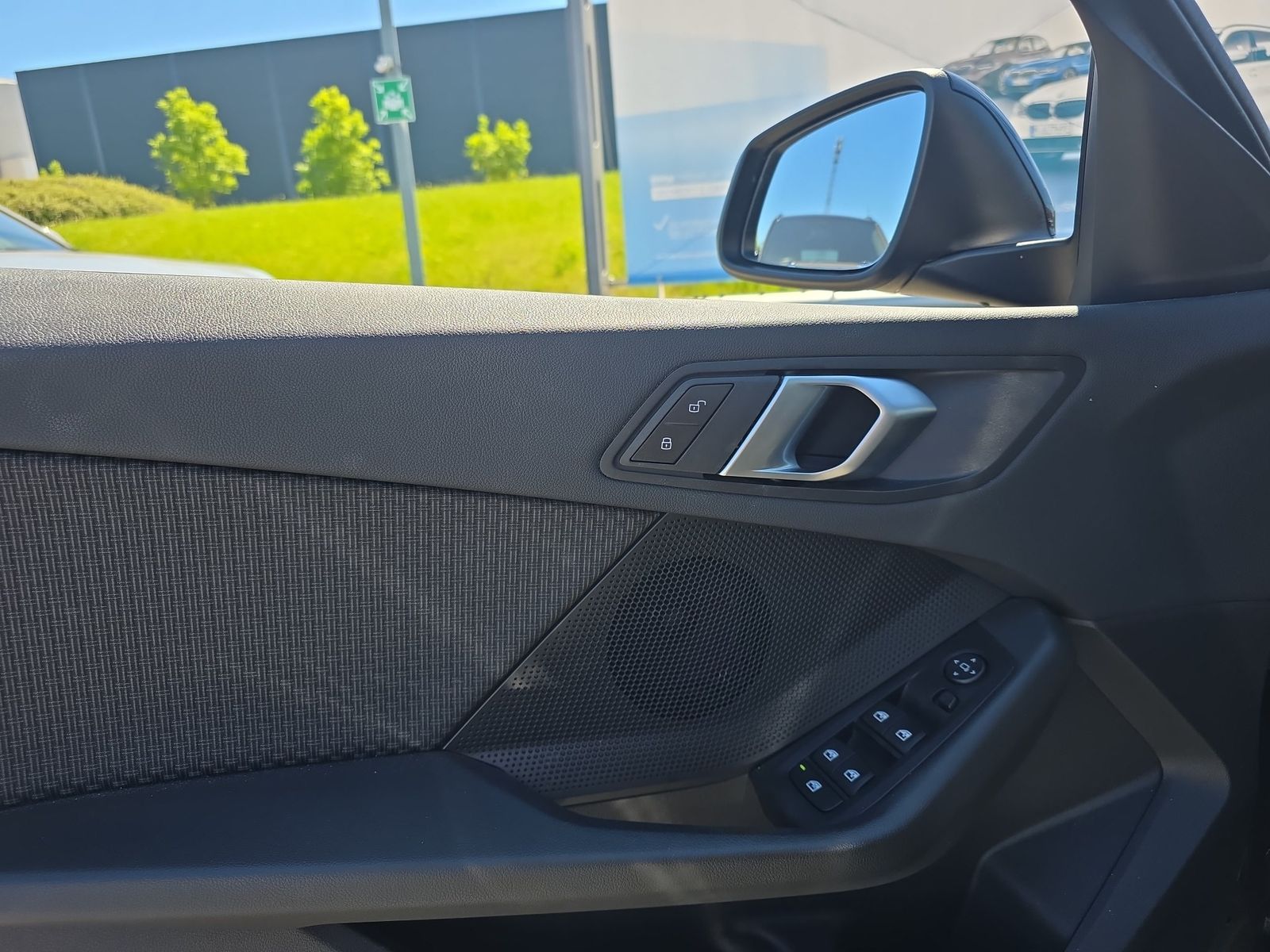 BMW 118i Hatch Advantage DAB LED WLAN Tempomat Shz foto 13