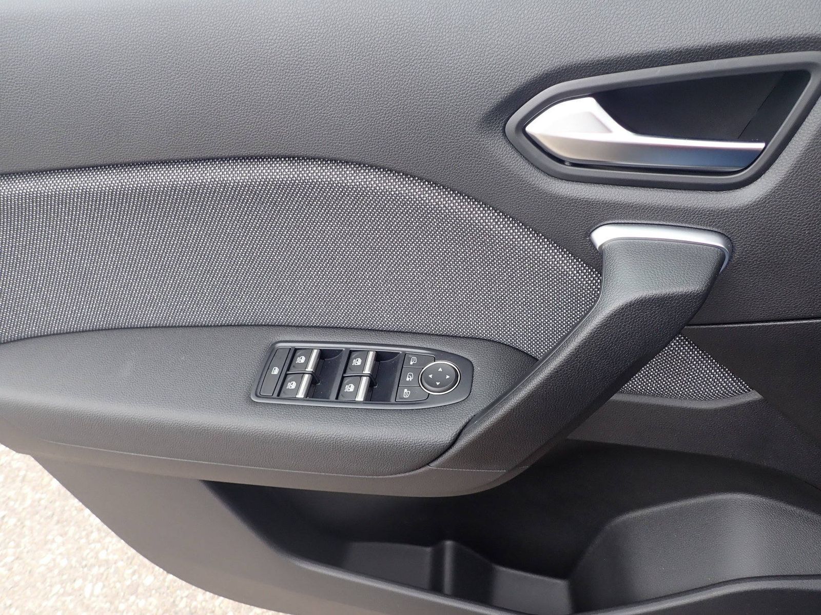 Fahrzeugabbildung Renault Captur Techno Full Hybrid E-Tech 160