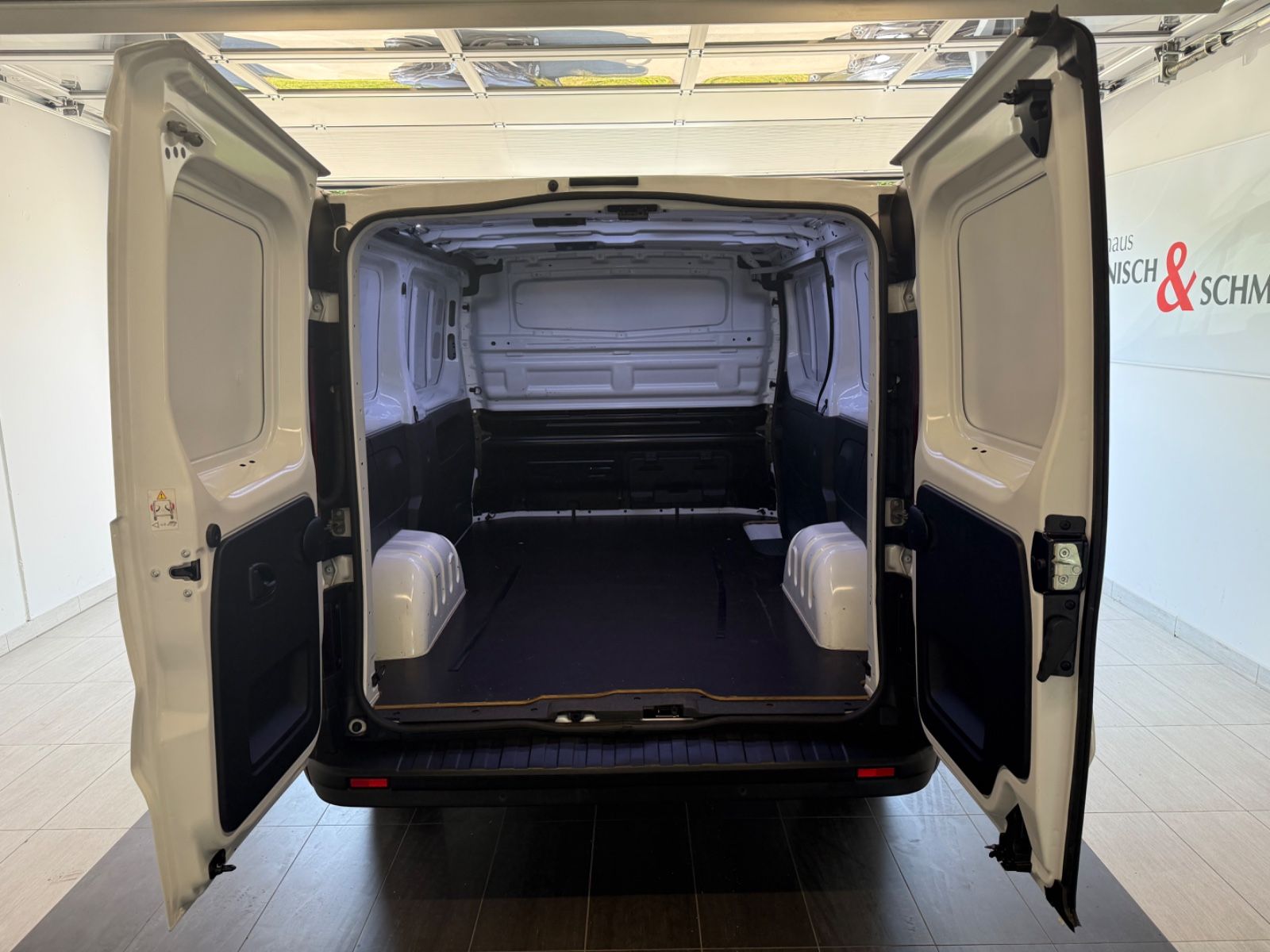 Fahrzeugabbildung Nissan Primastar Kastenwagen L1H1 3,0t N-Connecta