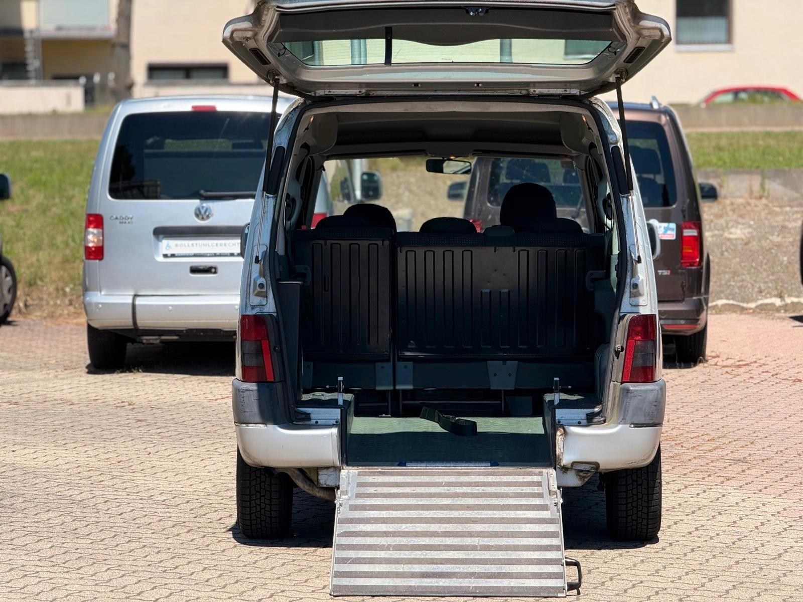 Peugeot Partner Behindertengerecht-Rampe
