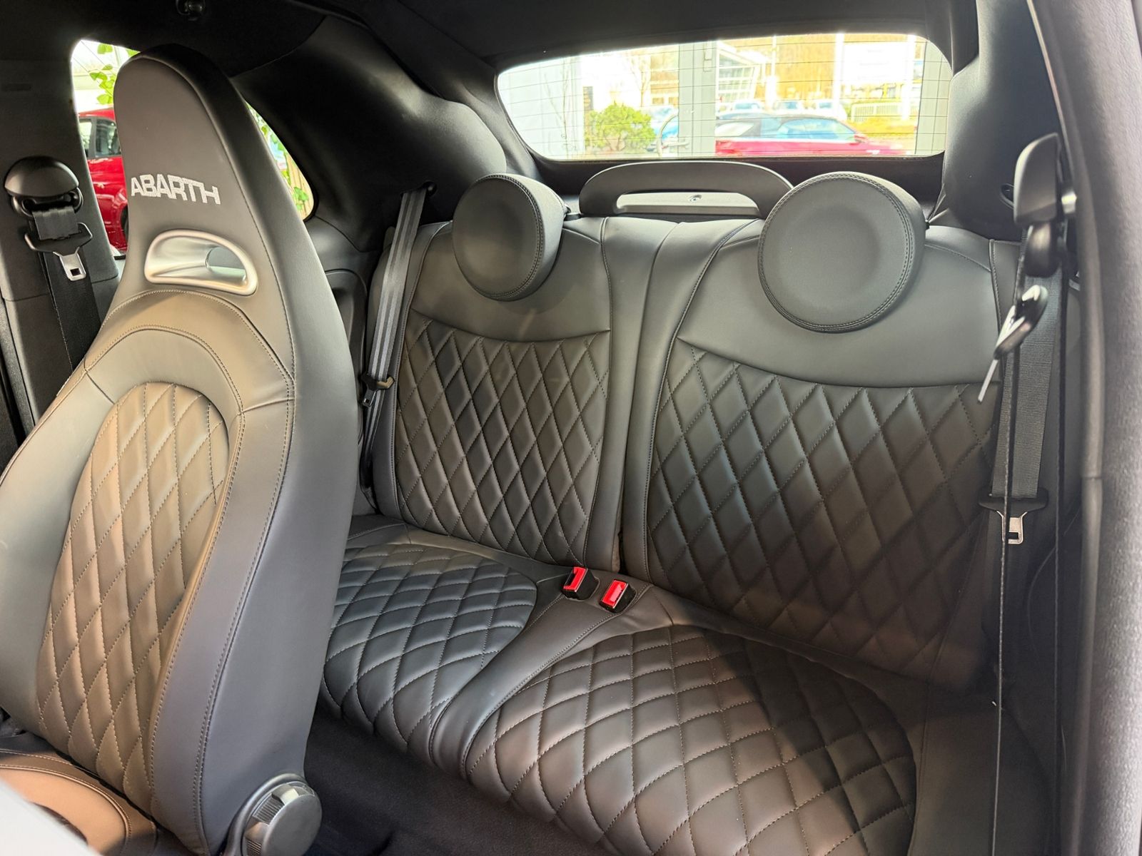 Fahrzeugabbildung Abarth 695C Turismo BEATS KLIMA NAV