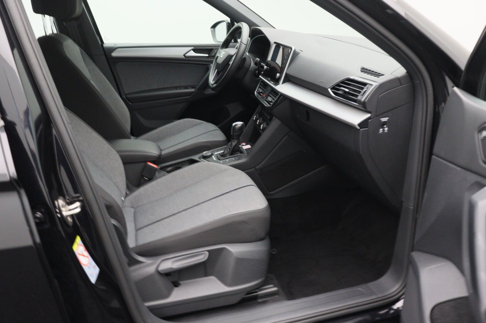 Fahrzeugabbildung SEAT Tarraco 4Drive ACC AHK Navi Kamera7Sitze