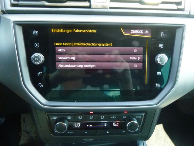 Fahrzeugabbildung Seat Ibiza 1,0 TSI Style >Navi/Sitzheiz/PDC/SmartLink