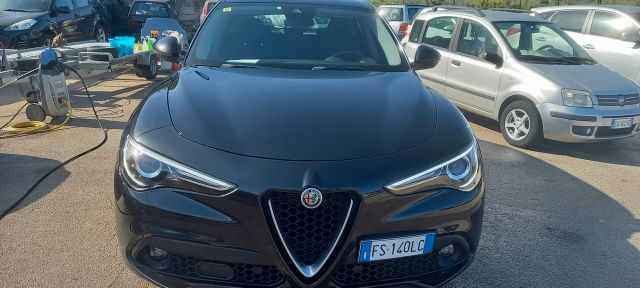 Alfa Romeo Stelvio - 190CV - CAMBIO AL VOLANTE