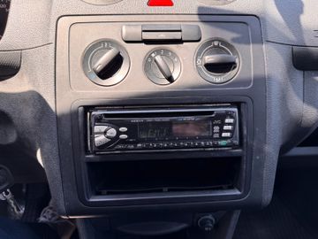 Volkswagen Caddy - 9