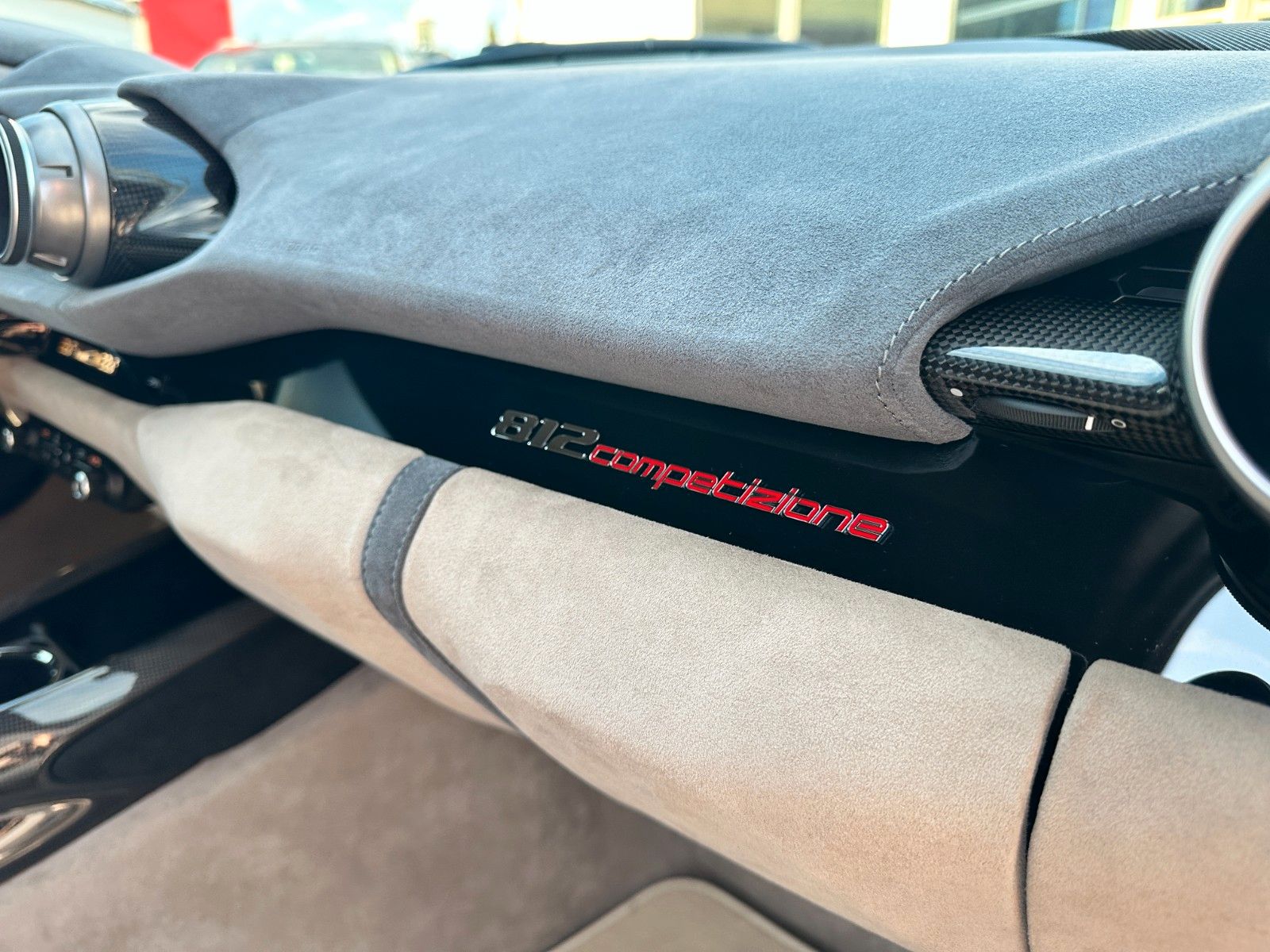 Fahrzeugabbildung Ferrari 812 Competizione*1 owner*painted stripe