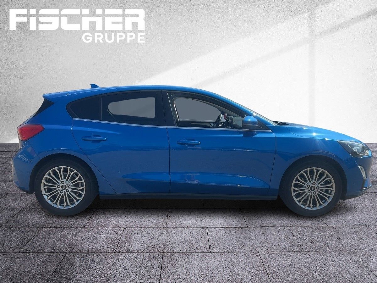 Fahrzeugabbildung Ford Focus Titanium 1.5 Eco Boost Kamera ACC