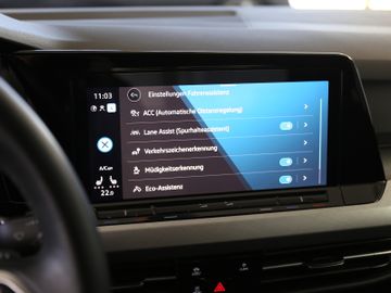 Volkswagen Golf Life 2.0TDI LED NAVIGATION PRO SHZ ACC APP