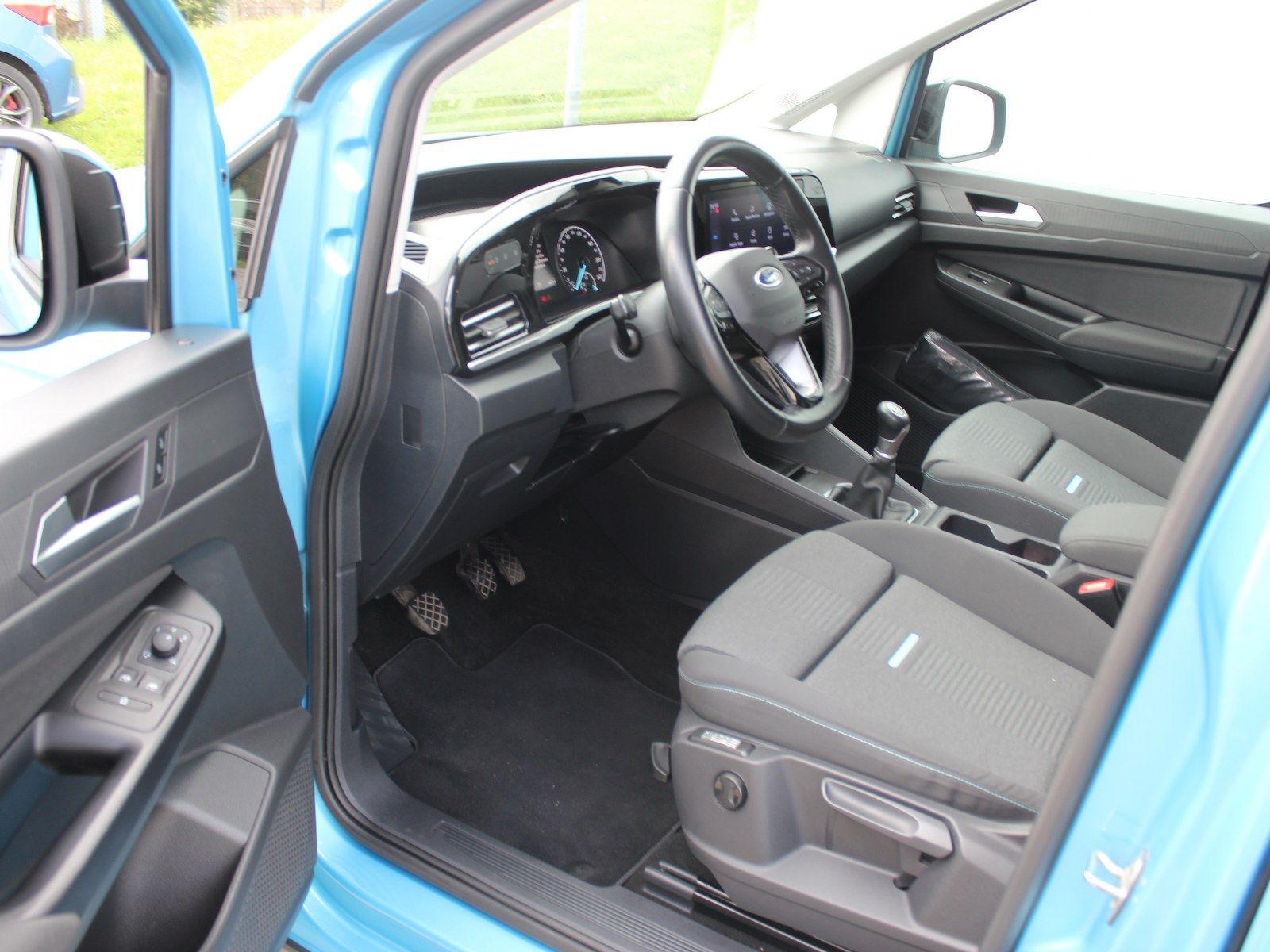 Fahrzeugabbildung Ford Grand Tourneo Connect Active 2,0 EcoBlue