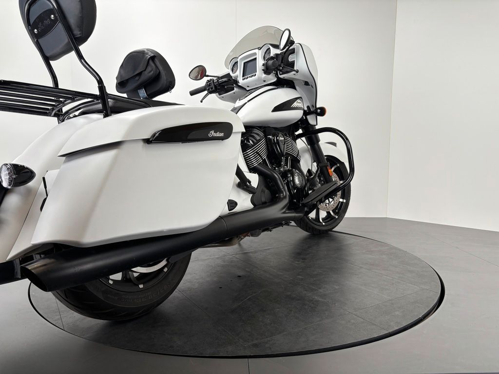 Fahrzeugabbildung Indian CHIEFTAIN DARK HORSE *SCHECKHEFTGEPFLEGT