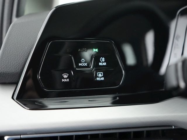 Golf Variant VIII LIFE eTSI MHEV DSG+AHK+NAVI+RÜ