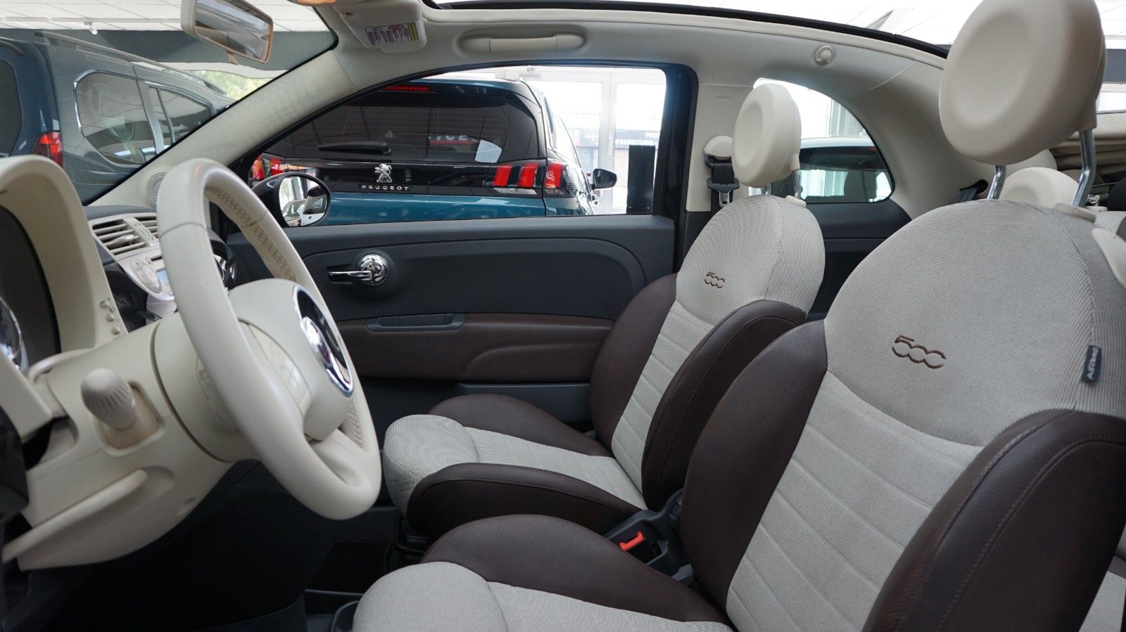 Fahrzeugabbildung Fiat 500 Lounge Cabrio  Scheckh. gepfl. TÜV neu