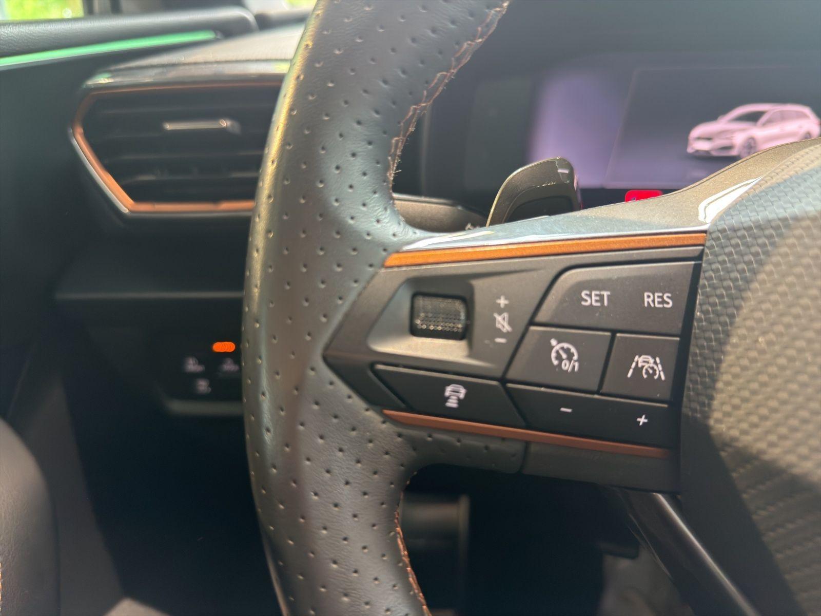 Cupra Leon ST VZ 2.0 TSI AHK LED LM 19" Navi PDC+RFK A, миниатюра 24