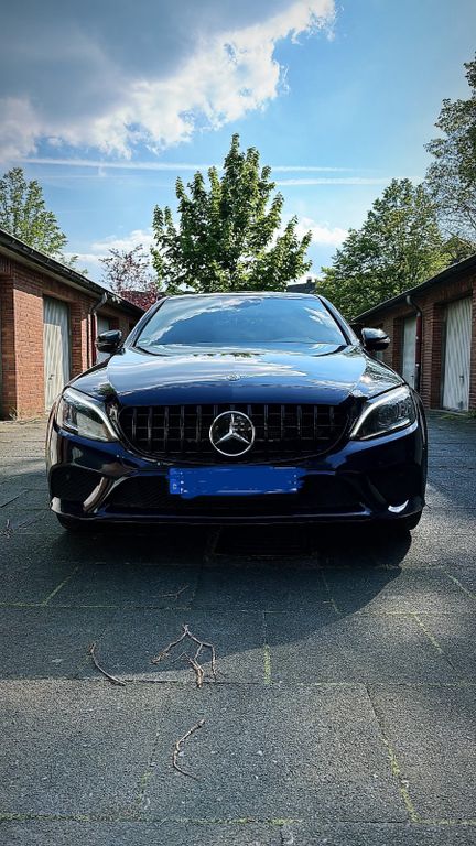 Image of Mercedes-Benz C 220