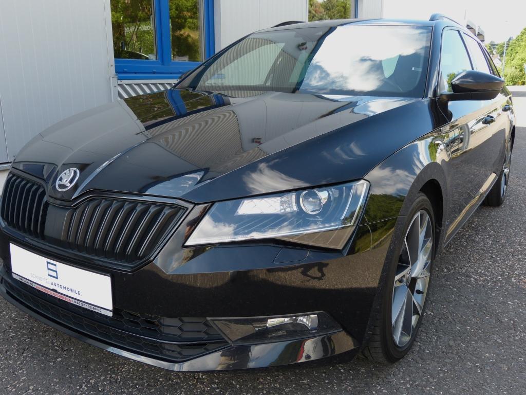 Skoda Superb Combi SportLine DSG virtuelles cockpit Ka