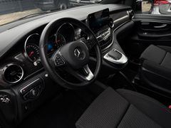 Fahrzeugabbildung Mercedes-Benz V 220d EDITION lang Night-Paket el.Klappe 19"AMG