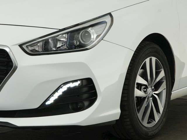i30 PASSION+RÜCKFAHRKAMERA+SITZ-/LENKRADHEIZUNG+
