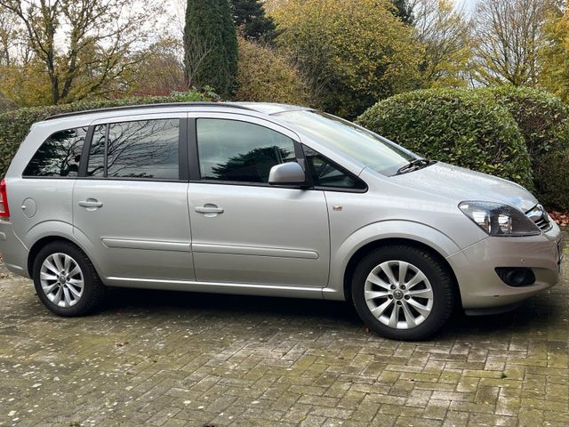 Opel Zafira Rentnerfahrzeug