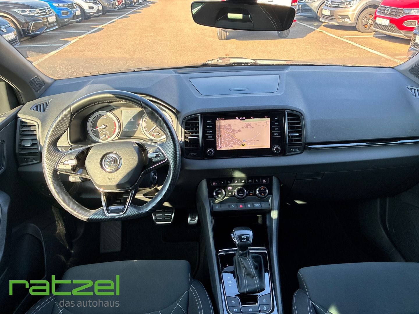 Fahrzeugabbildung SKODA Karoq 4x4 Sportline TSI 2,0 Navi LED ACC Travel