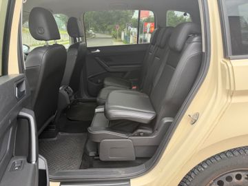 Volkswagen Touran - 8