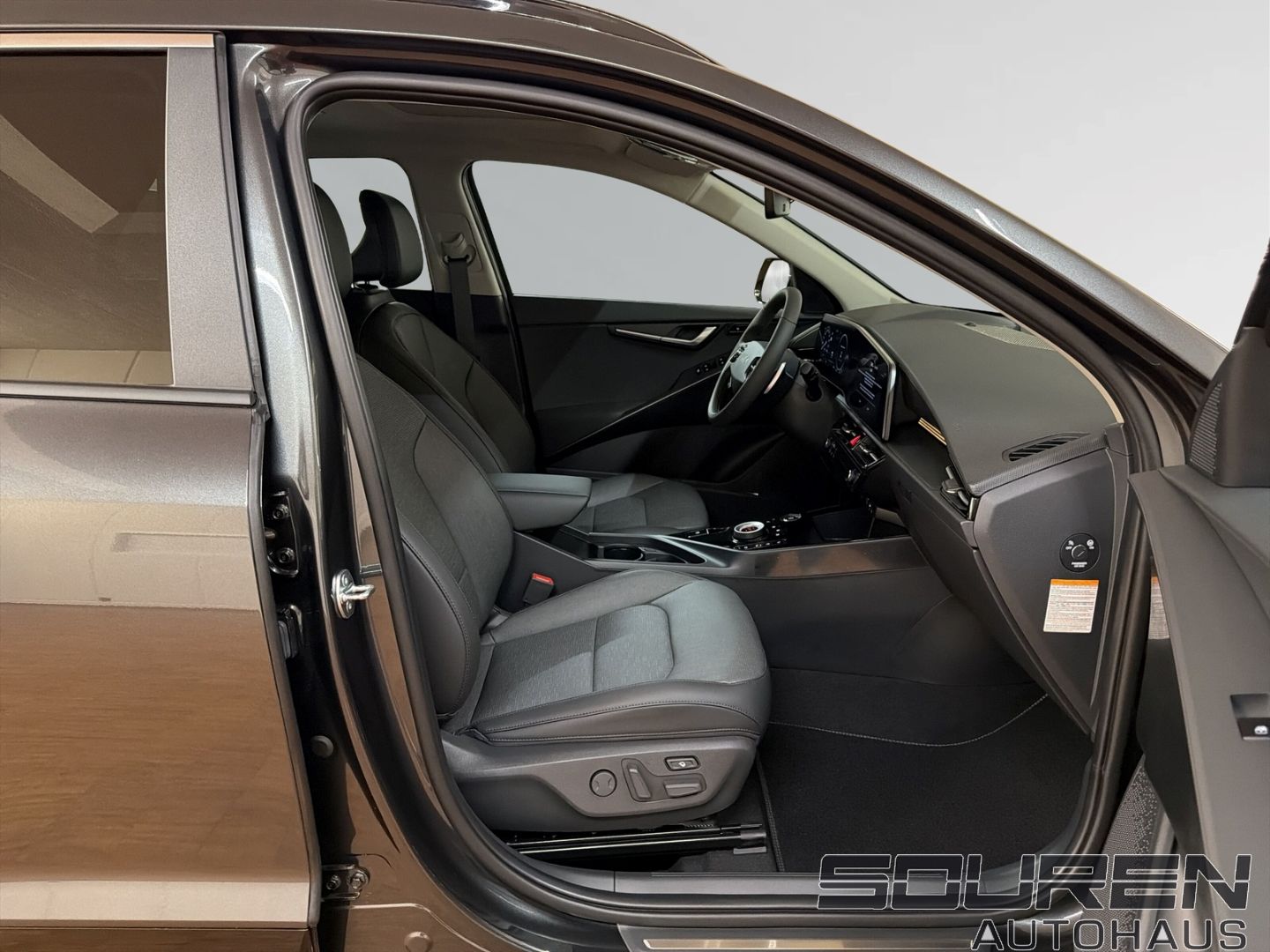 Fahrzeugabbildung Kia Niro HEV Spirit Glasdach Technik-&Relax-Paket 18