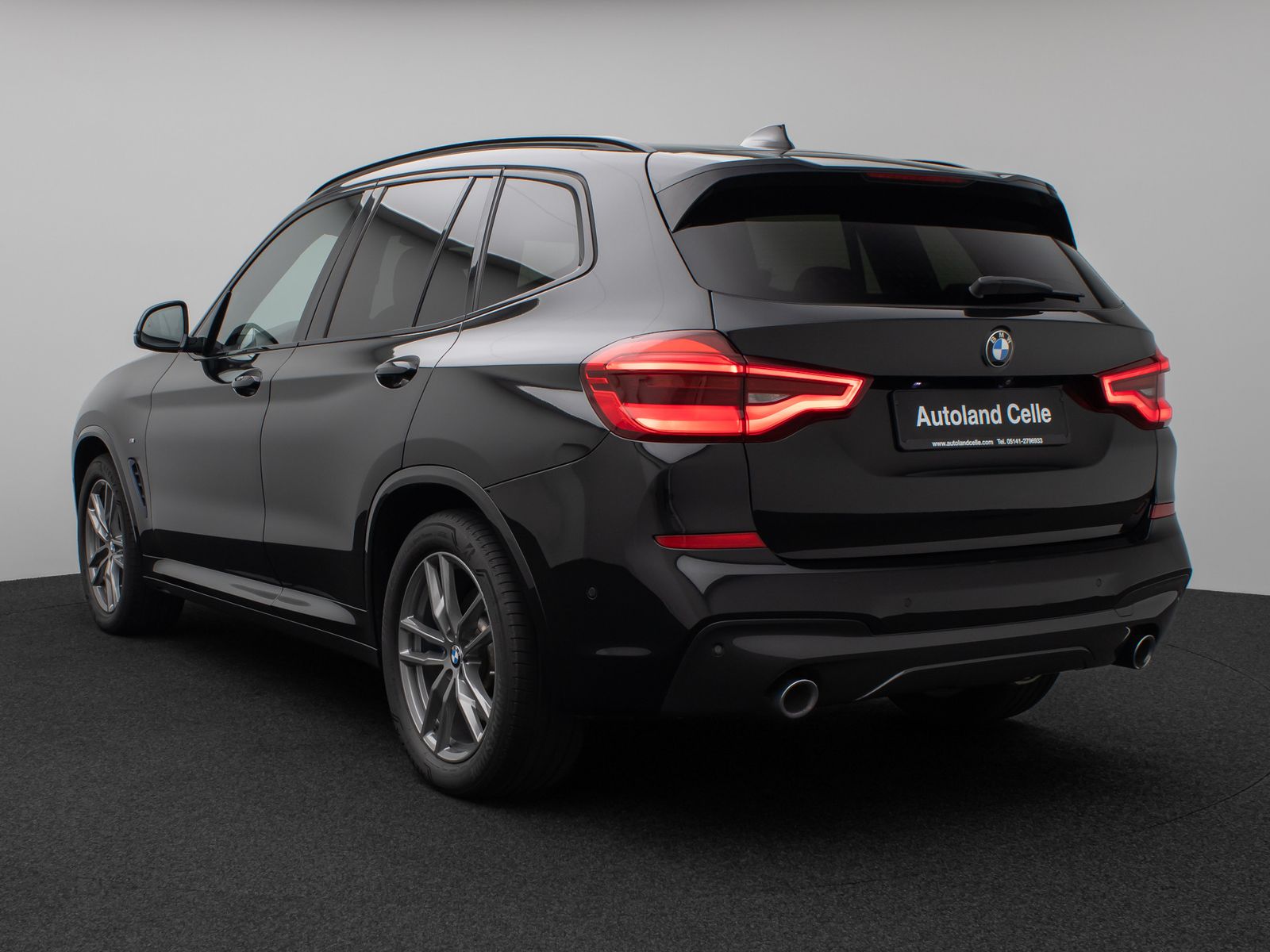 Fahrzeugabbildung BMW X3 xD30d M Sport Panorama Kamera HUD HiFi 19Zoll