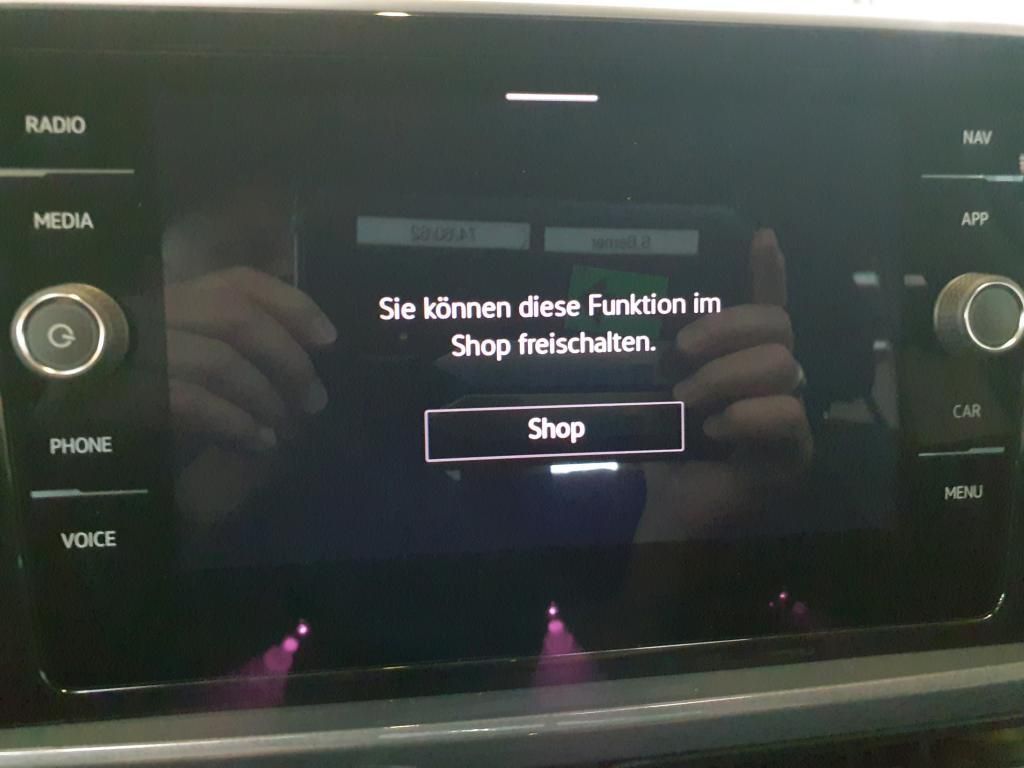 Volkswagen T-Roc Style 1.5 TSI DSG AHK*RFK*PDC*Tempo*Klima