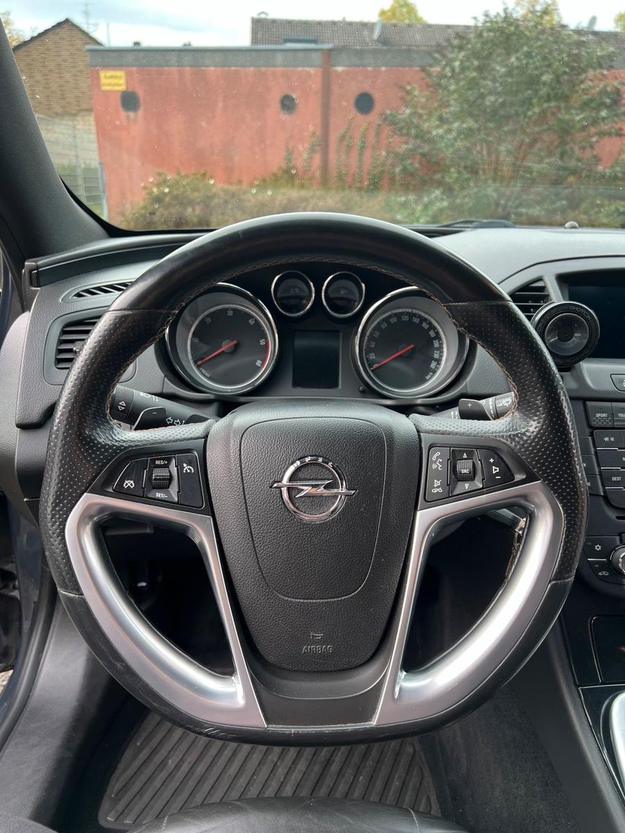 Opel Insignia 2013 — photo 10