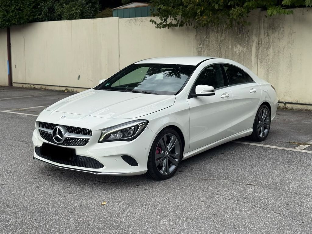 Image of Mercedes-Benz CLA 180