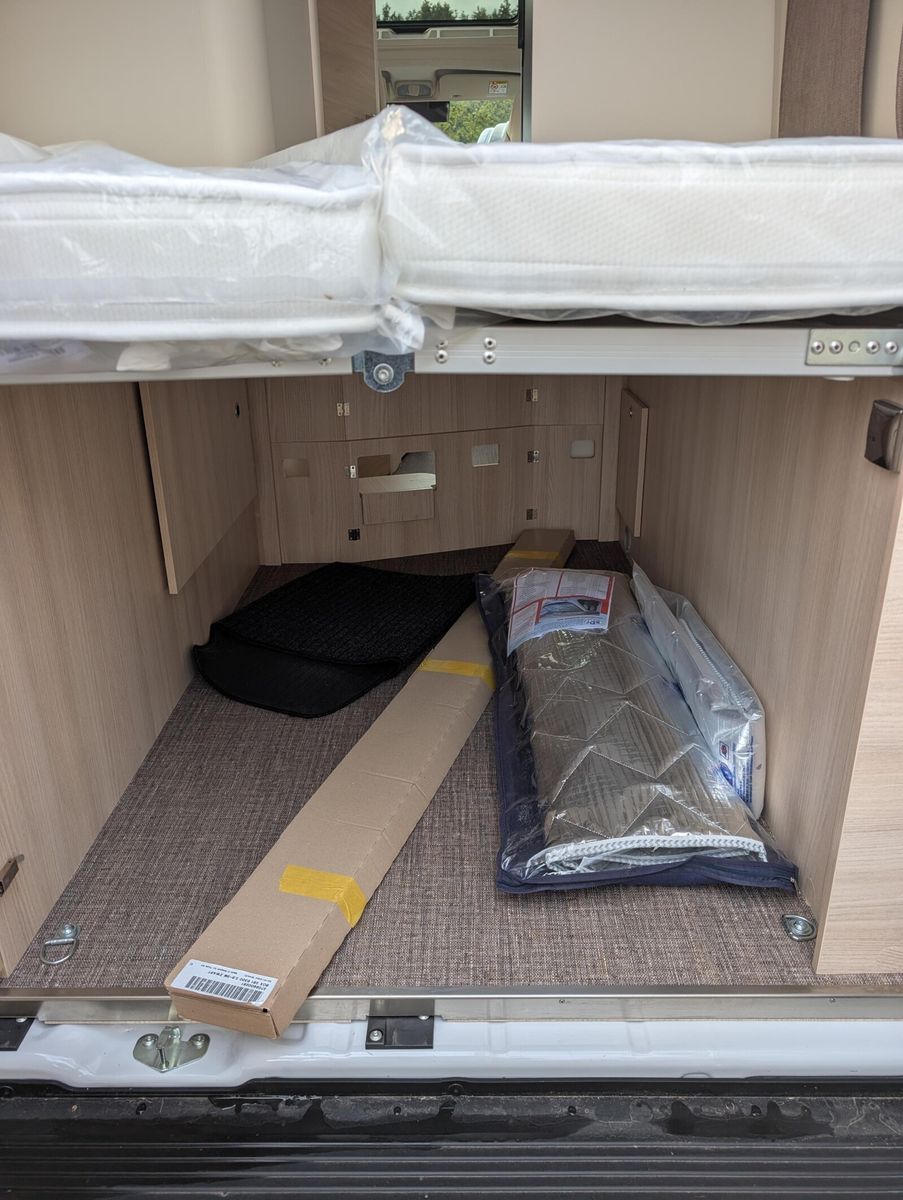 Fahrzeugabbildung Eura Mobil Van V 595 HB Markise, Automatik, Fahrassistenzp.