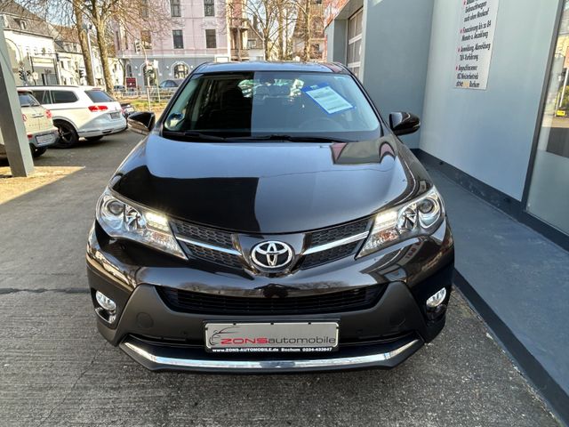 Fahrzeugabbildung Toyota RAV 4  2.0 Diesel Allrad+NaviZB+PDC+Kamera+BT