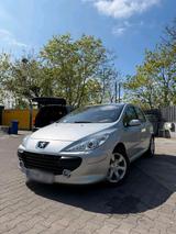 Peugeot 307 2,0 Benzin wenig KM!! - Peugeot 307 in Berlin